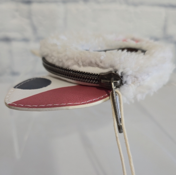 Loungefly Pua Moana Pig Sidekick Fuzzy Disney Princess Coin Pouch Wallet New - Picture 3 of 16